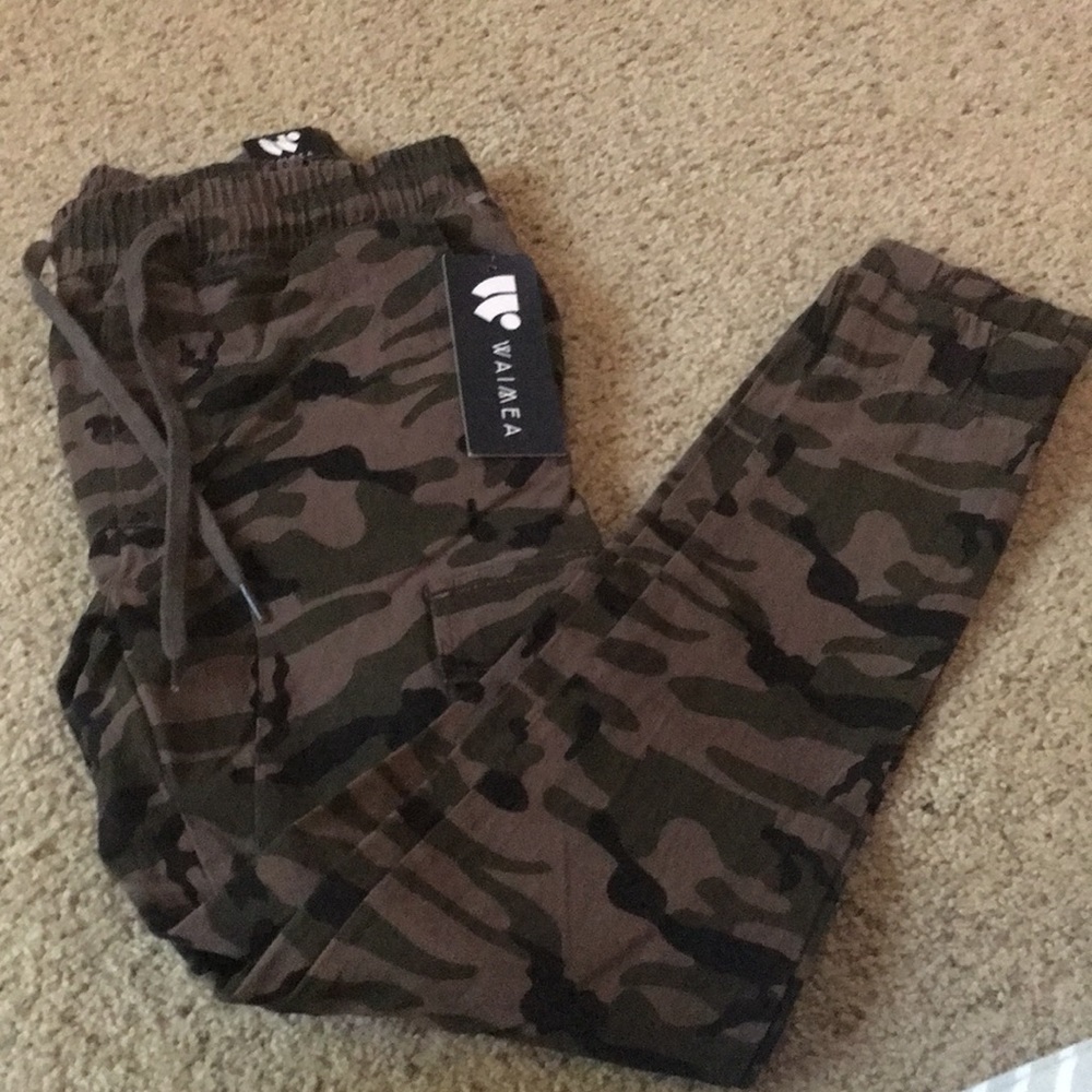 NWT Waimea jogger pants